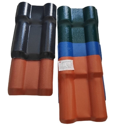 Carreaux de toiture synthétiques ASA isolés thermiquement supérieurs pour la protection contre les incendies B1 et les toits isolés