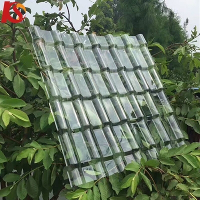 Longueur personnalisée 2.3-3.0MM ASA PVC Carreaux de résine Trapézoïdale tôle de toiture ondulée pour une haute résistance aux chocs et forte