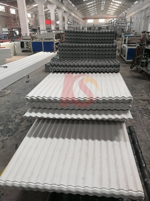 Style industriel ASA Carreaux de toiture en PVC Matériau UPVC Matériaux de construction tôle de toiture 2.000kg Poids brut 1130mmx11800mm