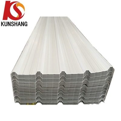 Couleur 930mm largeur Tejas PVC ondulé UPVC plaques de toiture en plastique pour les besoins des clients