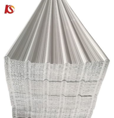 900 mm-1360 mm Carreaux de toit en PVC bleu avec durée de vie et taille personnalisée dans différentes couleurs