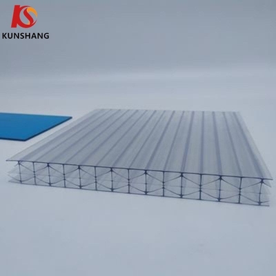 Couche UV UV 50-70um 2100mm X Structure Honeycomb PC Polycarbonate feuille creuse pour la protection de l'application de toit