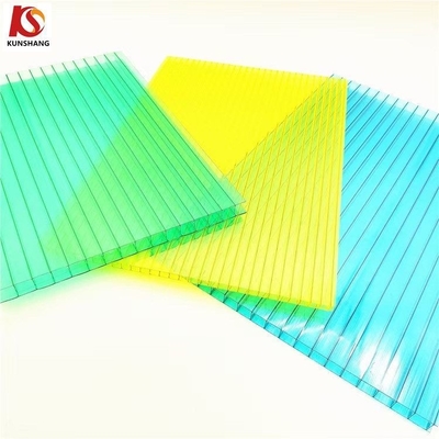 couche UV UV 50-70um feuilles solaires PC feuilles en relief polycarbonate feuille creuse de serre plastique feuilles de polycarbonate
