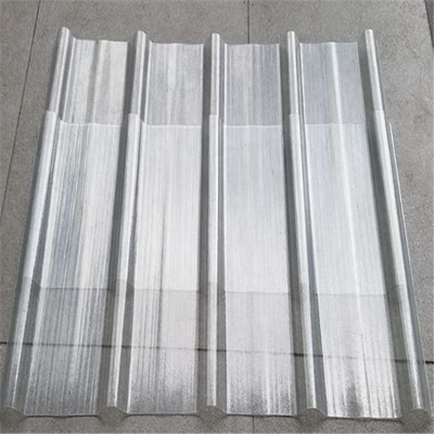 Carreaux de toiture en FRP pour murs de séparation industriels avec différentes options d'épaisseur et une largeur de 720-1130 mm