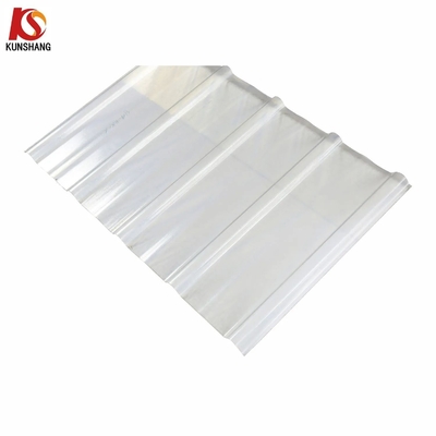 Bonne résistance à la corrosion Panneaux de toiture en fibres de verre FRP Largeur de la feuille de toiture en FRP 720-1130 mm pour l'industrie et le commerce