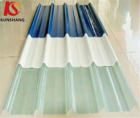 35.00cm * 30.00cm * 15.00cm Taille du colis FRP Transparent Plaque de toiture en fibre de verre en plastique Facile à installer et à modeler